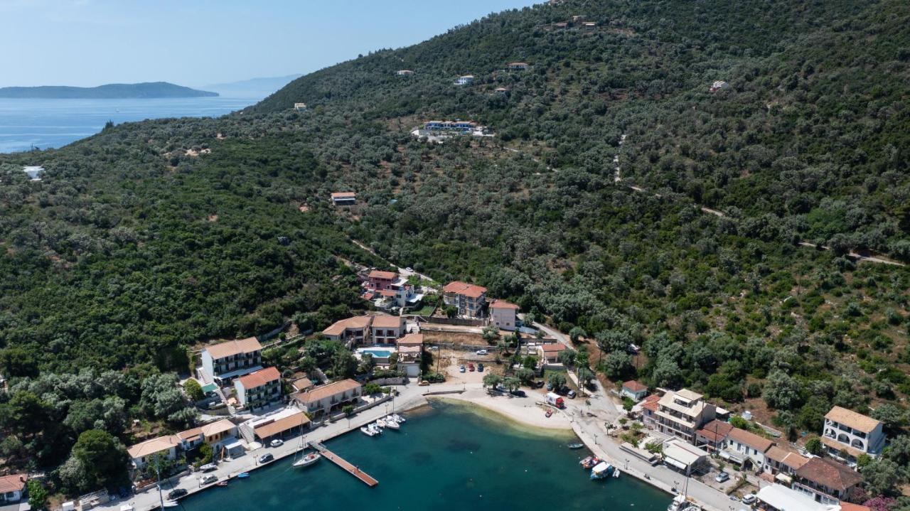 Villas Amantea- Four Villas With Big Pool And Infinity Pool Sývota Eksteriør bilde
