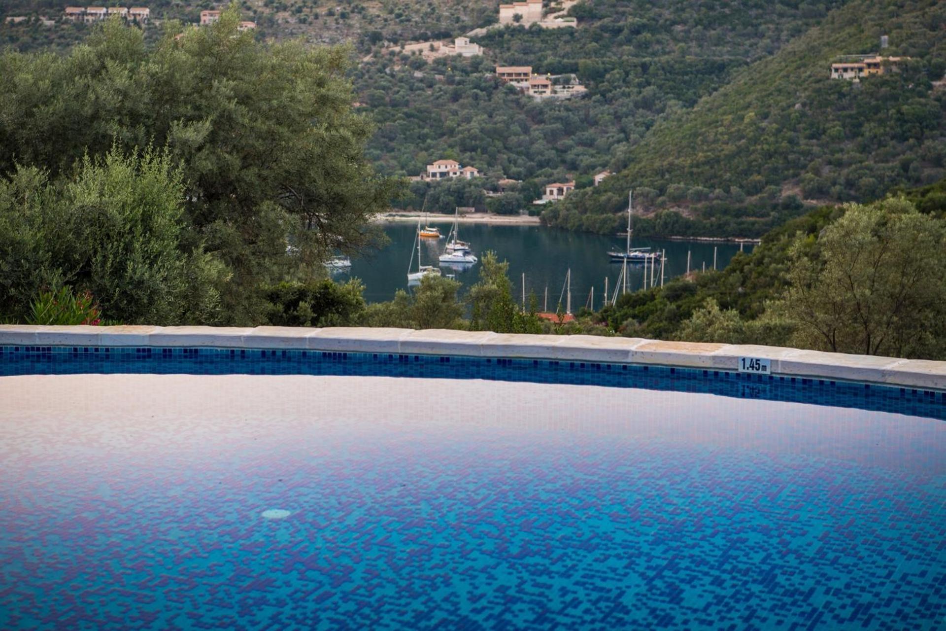 Villas Amantea- Four Villas With Big Pool And Infinity Pool Sývota Eksteriør bilde