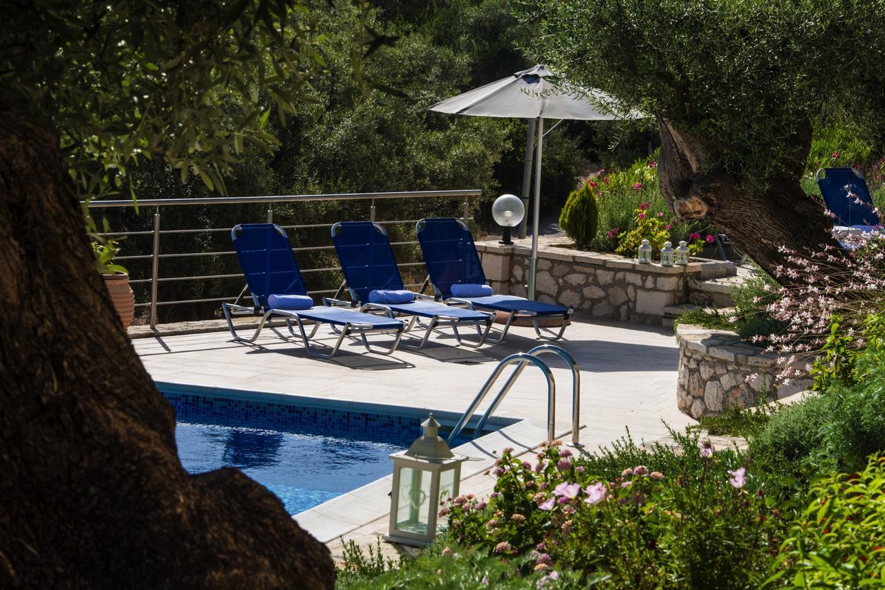 Villas Amantea- Four Villas With Big Pool And Infinity Pool Sývota Eksteriør bilde