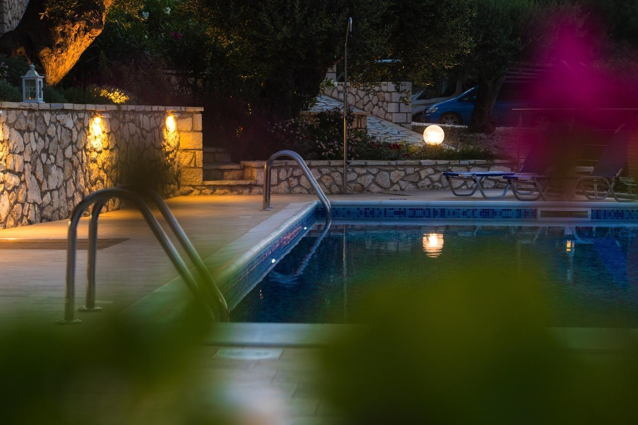 Villas Amantea- Four Villas With Big Pool And Infinity Pool Sývota Eksteriør bilde